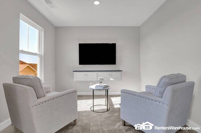 Foto del edificio - BRAND NEW 3 BR/2.5BA Townhouse in Avon nea...