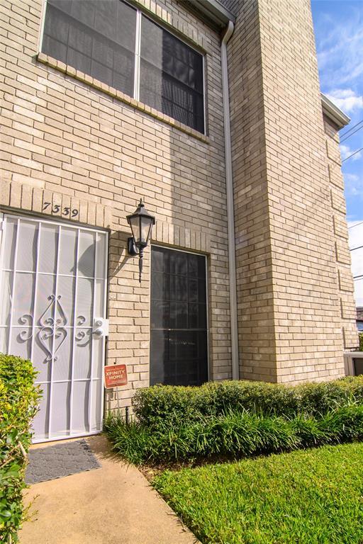 Foto del edificio - 7339 Regency Square Ct