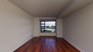 Interior Photo - Edgewater