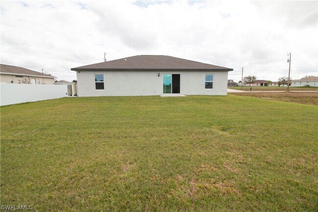 Building Photo - 1232 NW 15th Pl