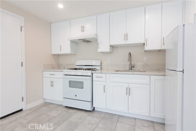 Foto del edificio - 7732 Bright Ave