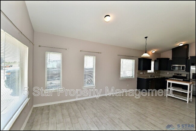 Building Photo - 14321 Bill Lazor Pkwy