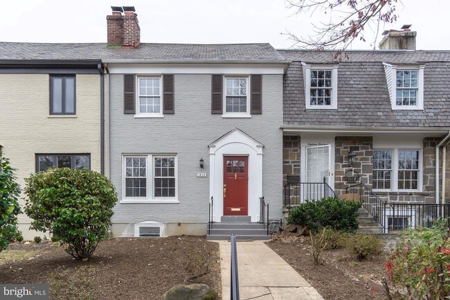 Foto del edificio - 1812 37th St NW