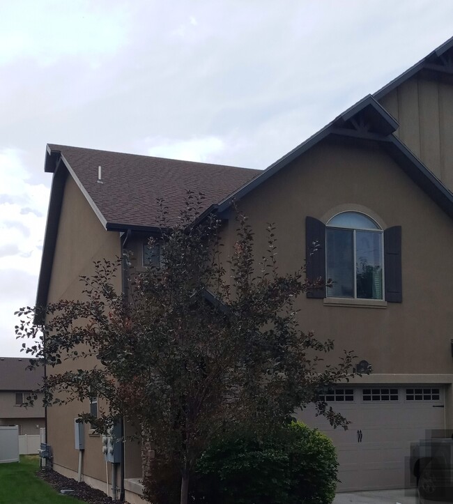 Building Photo - 4435 S Cross Creek Rd