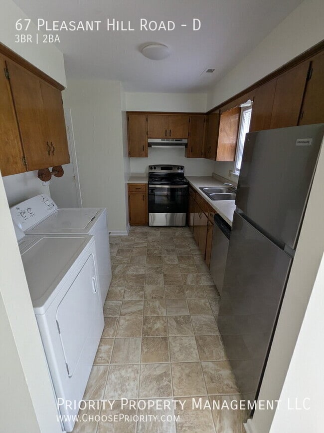 Foto del edificio - 67 Pleasant Hill Rd