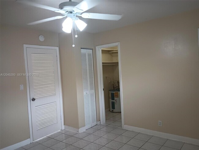 Foto del edificio - 1433 SW 24th Ct