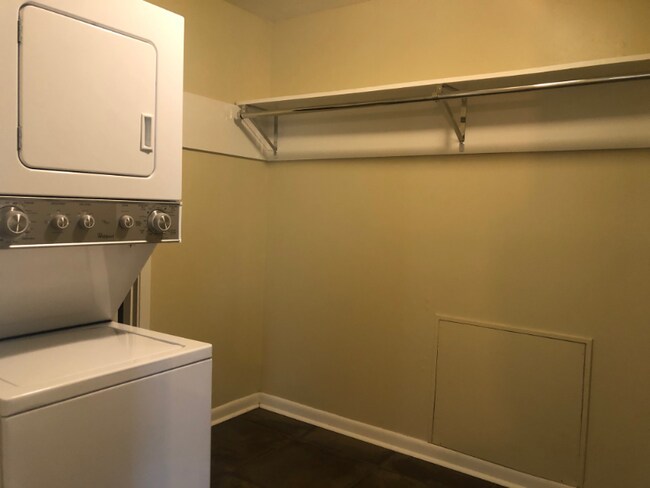 Foto del edificio - 518 E 7th St