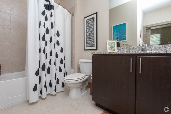 2BR, 2BA - 859SF - Accolade Athens