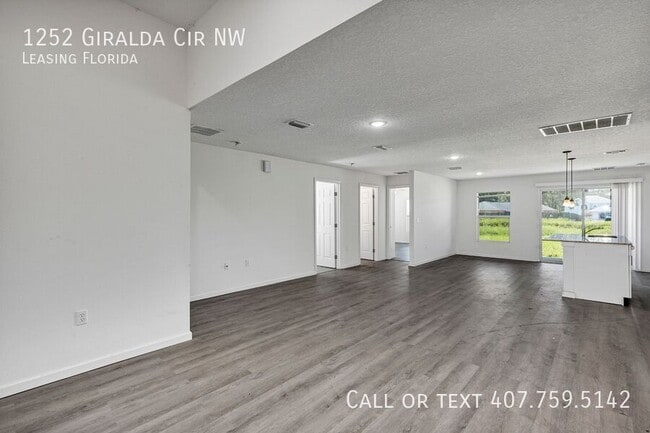 Building Photo - 1252 Giralda Cir NW