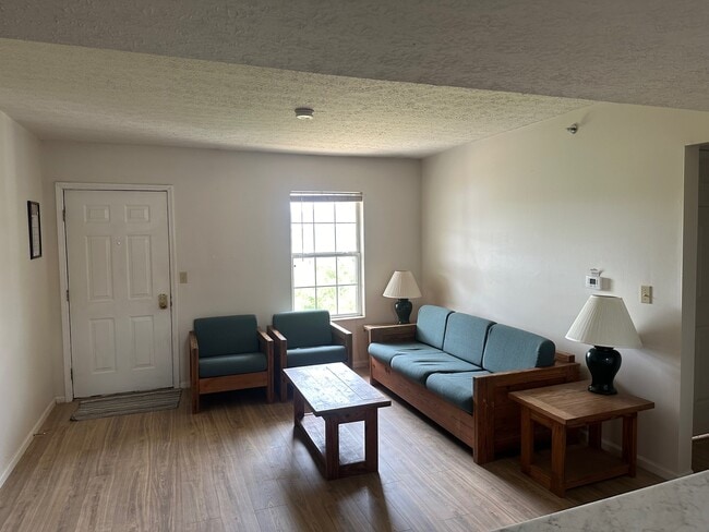 Building Photo - 15 S Shafer St