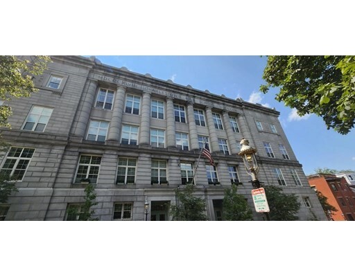 Primary Photo - 30 Monument Sq