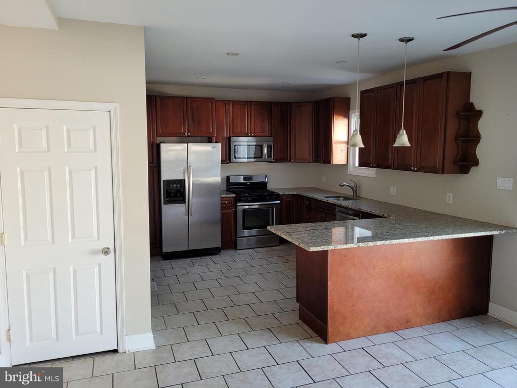 Foto principal - 711 Bridgeboro St