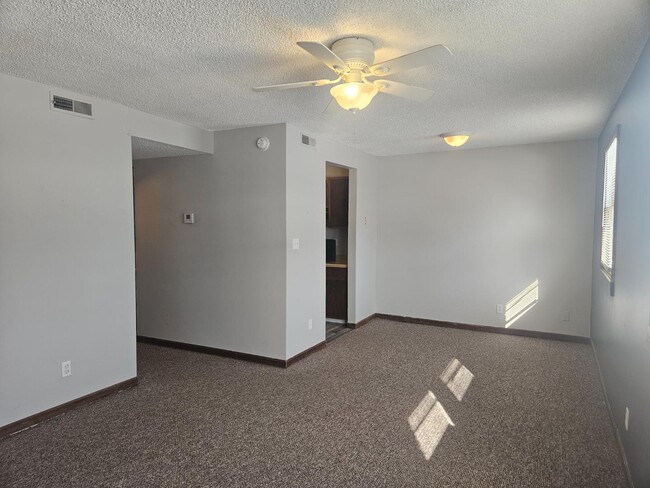 Foto del edificio - 714 N Campbell St