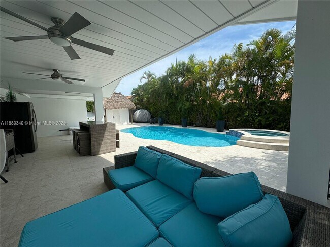 Foto del edificio - 41 NW 136th Ct