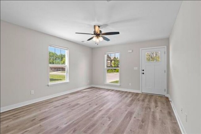 Foto del edificio - 156 SW 8th St