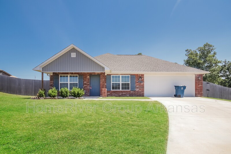 2204 Carson Cir, Gentry, AR 72734 House for Rent in Gentry, AR