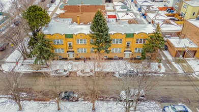 Building Photo - 2557 N Lockwood Ave