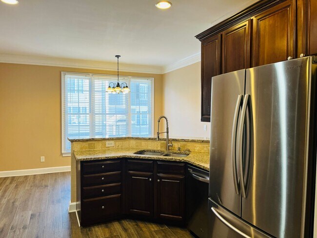 Foto del edificio - Luxury Townhome in Peachtree City! Must See!