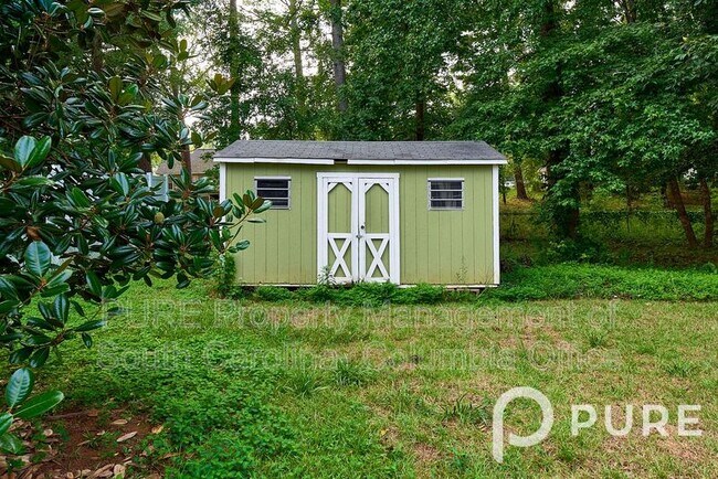 Building Photo - 308 Southampton Dr