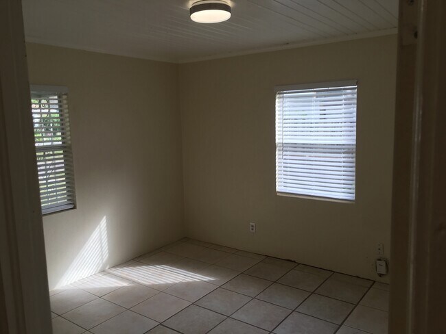 Foto del edificio - North Hyde Park - UT Area