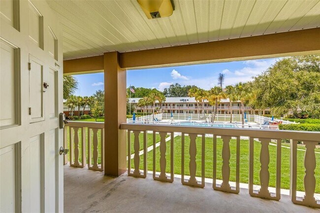 Foto del edificio - 650 Pinellas Point Dr S
