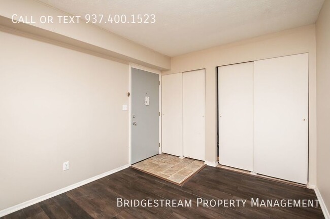 Building Photo - Spacious 2-Bedroom, 1-Bath Lower Unit in S...