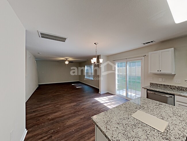 Foto del edificio - 4905 Manchineel Ln