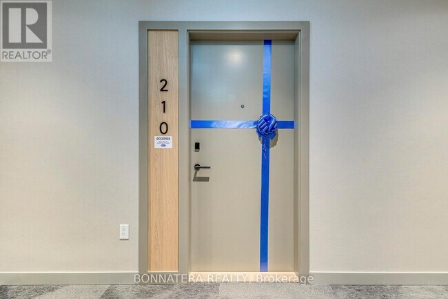 Photo du bâtiment - 720 Whitlock Ave