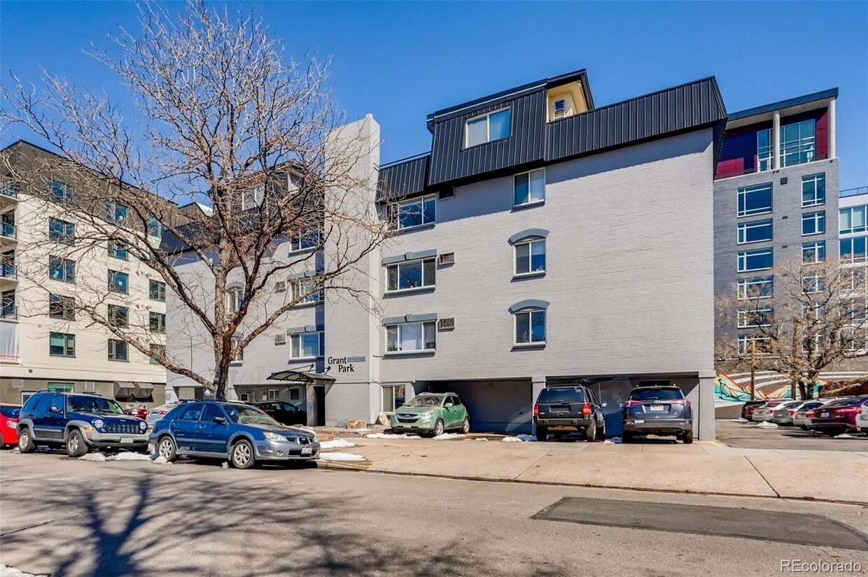 336 Grant St Unit 411, Denver, CO 80203 Condo for Rent in Denver, CO