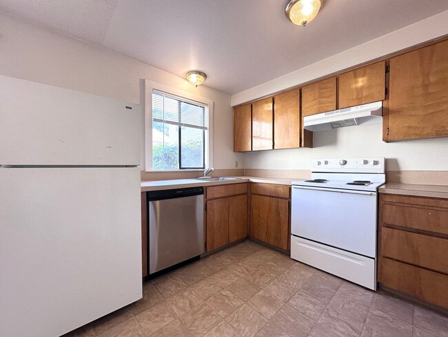 Foto del edificio - Great Central Portland Triplex 2 Bed 1 Bath!