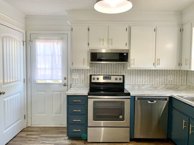Foto del edificio - 2267 Wildwood Dr