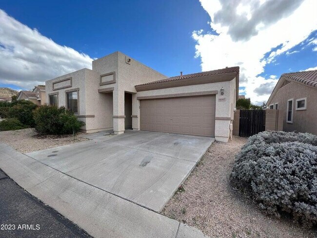 Foto del edificio - 6647 E Red Hawk St