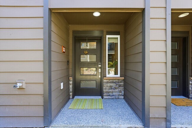 Foto del edificio - GORGEOUS Edmonds 2 Bedroom Primary Suites - Plus Flex Space