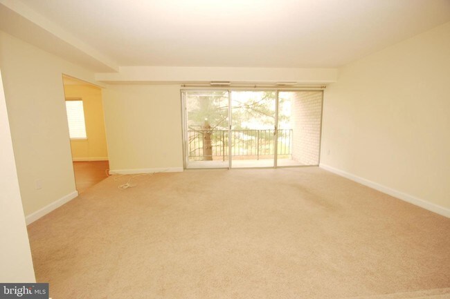 Building Photo - 14442 Parkvale Rd