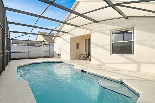 Foto del edificio - 915 Knollwood Dr