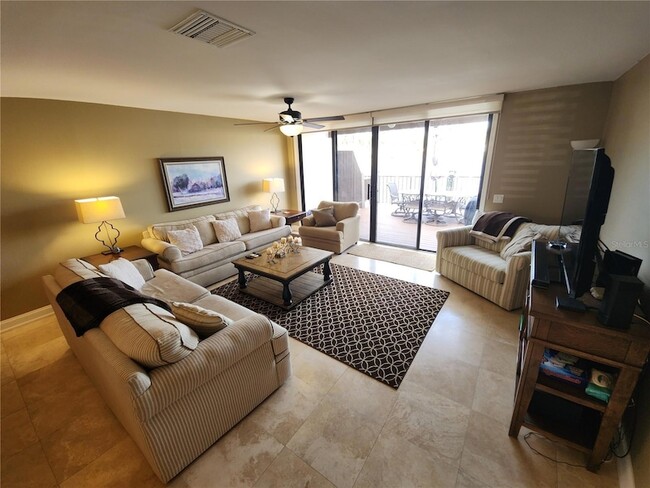 Building Photo - 6290 Bahia Del Mar Cir N