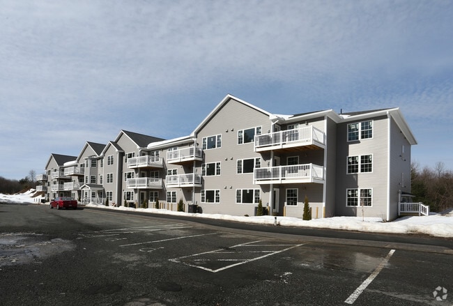 Building Photo - Greenleaves Condominiums