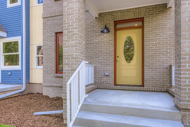 Building Photo - 57 Elati St