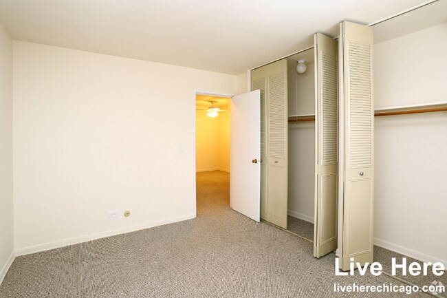 Foto del edificio - 540 W Roscoe St