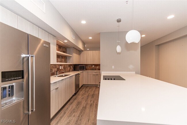 Foto del edificio - 4645 SE 11th Pl