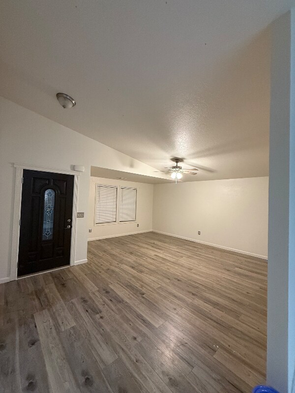 Foto del edificio - 5502 Hayes Ln