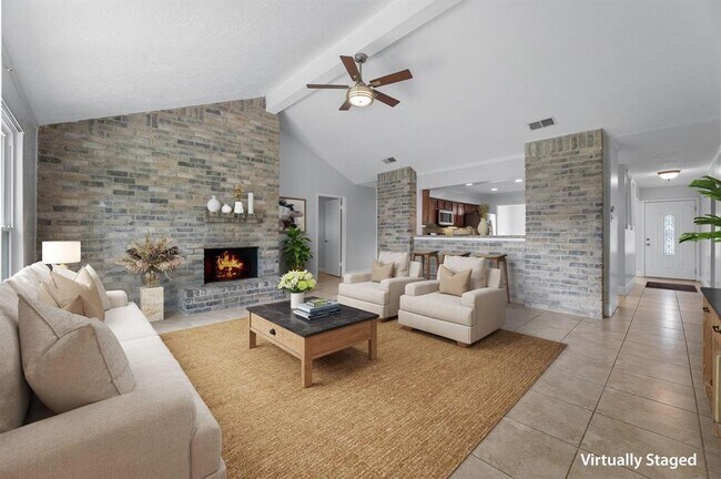 Building Photo - 17951 Valleyknoll Dr