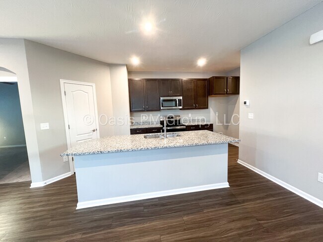 Foto del edificio - 521 Rochdale Run