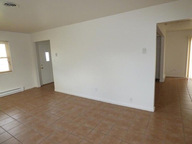 Building Photo - 3428 Congress Ave. - Three Bedroom Single ...