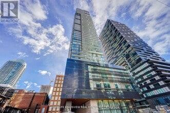 Building Photo - 39 Roehampton Ave