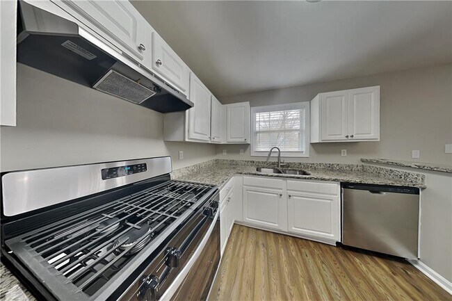 Foto del edificio - 5355 Windswept Trce