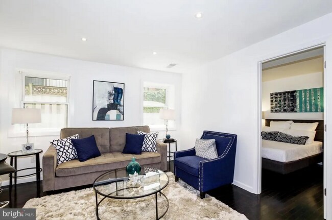 Foto del edificio - 3504 13th St NW