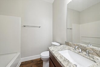 Building Photo - 24527 Sandusky Dr