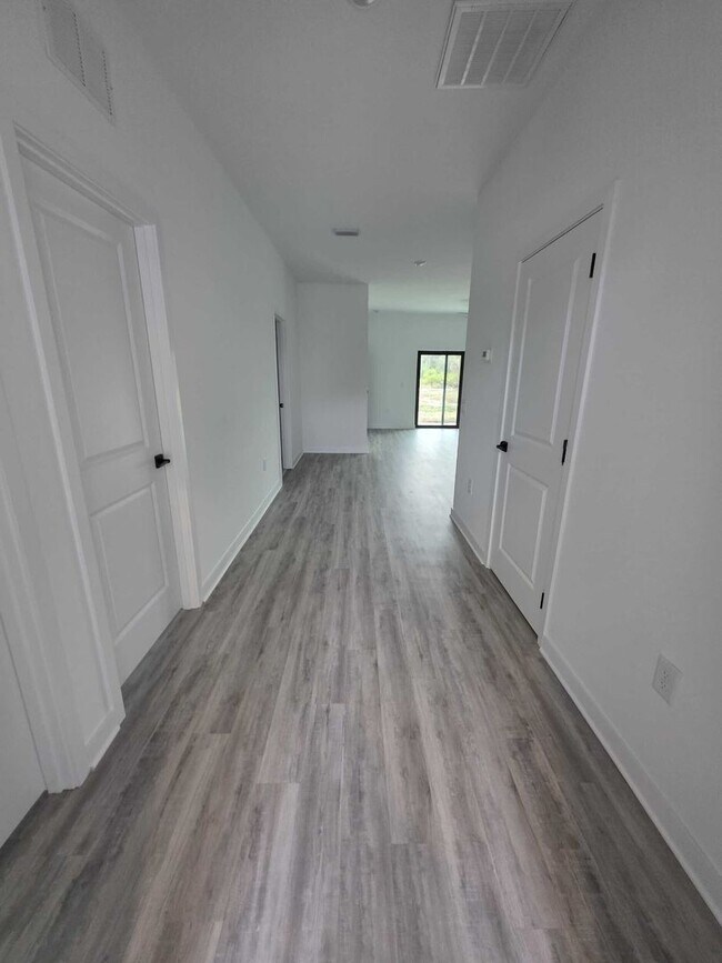 Foto del edificio - 9251 Agate St