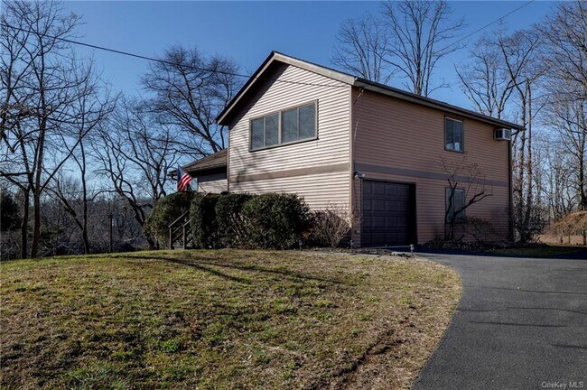 Foto del edificio - 1 Rocky Ridge Rd